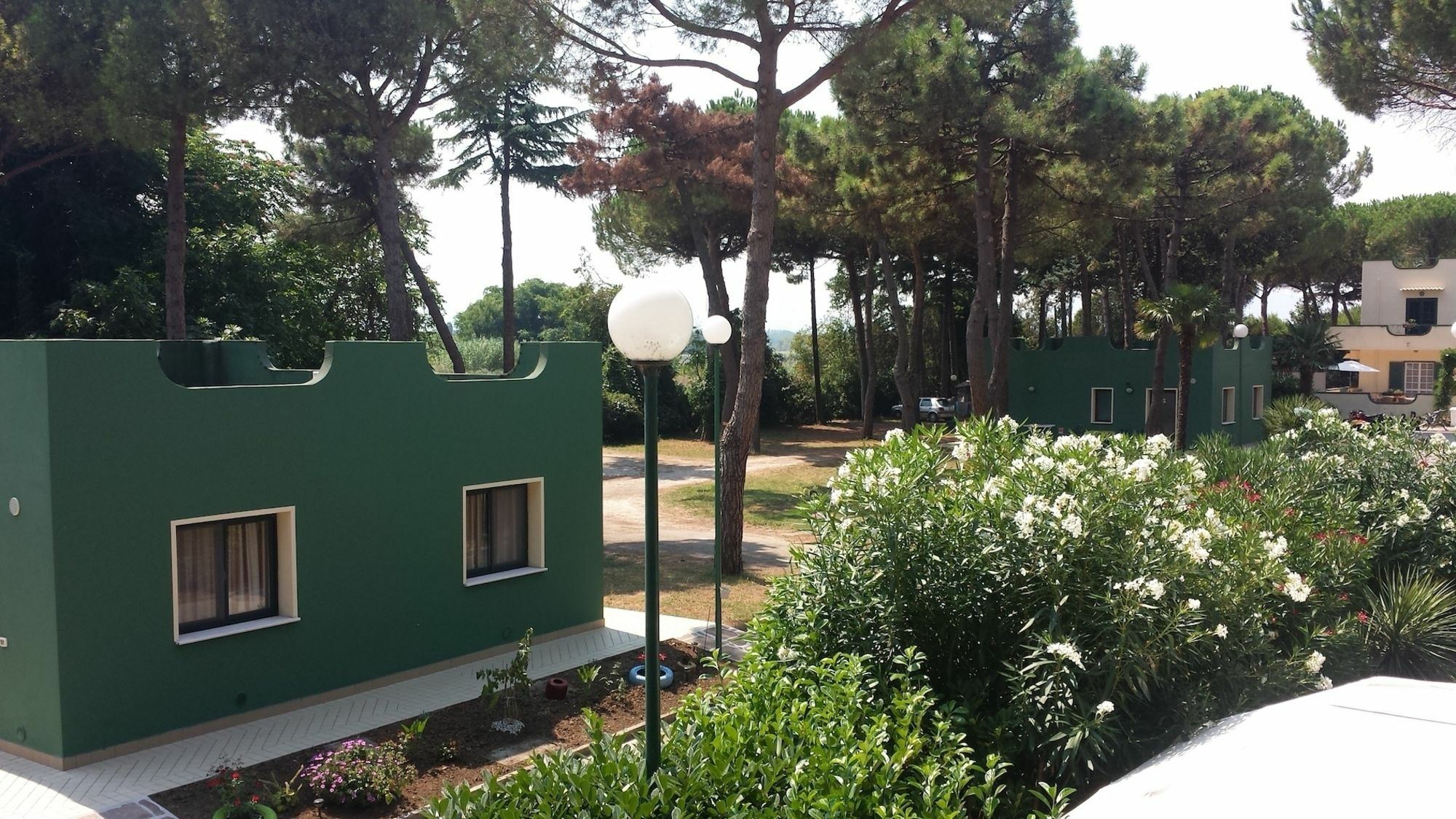 Villaggio Mithos ミザーノ・アドリアーティコ エクステリア 写真